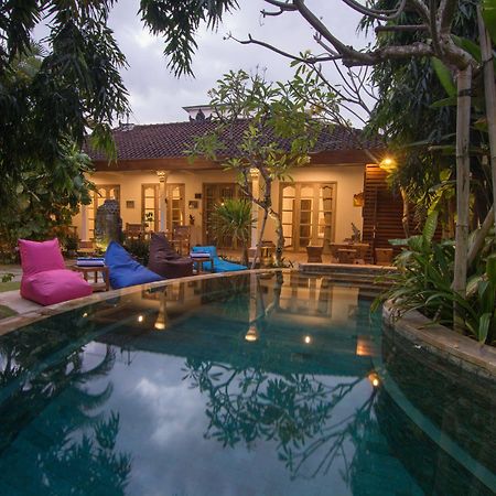 Bed and Breakfast Bale Seminyak Exteriér fotografie