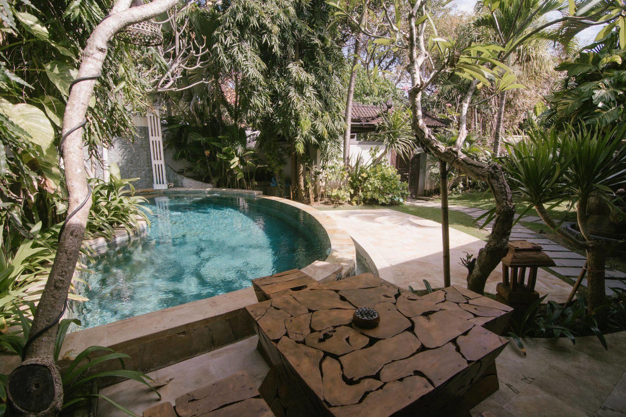 Bed and Breakfast Bale Seminyak Exteriér fotografie