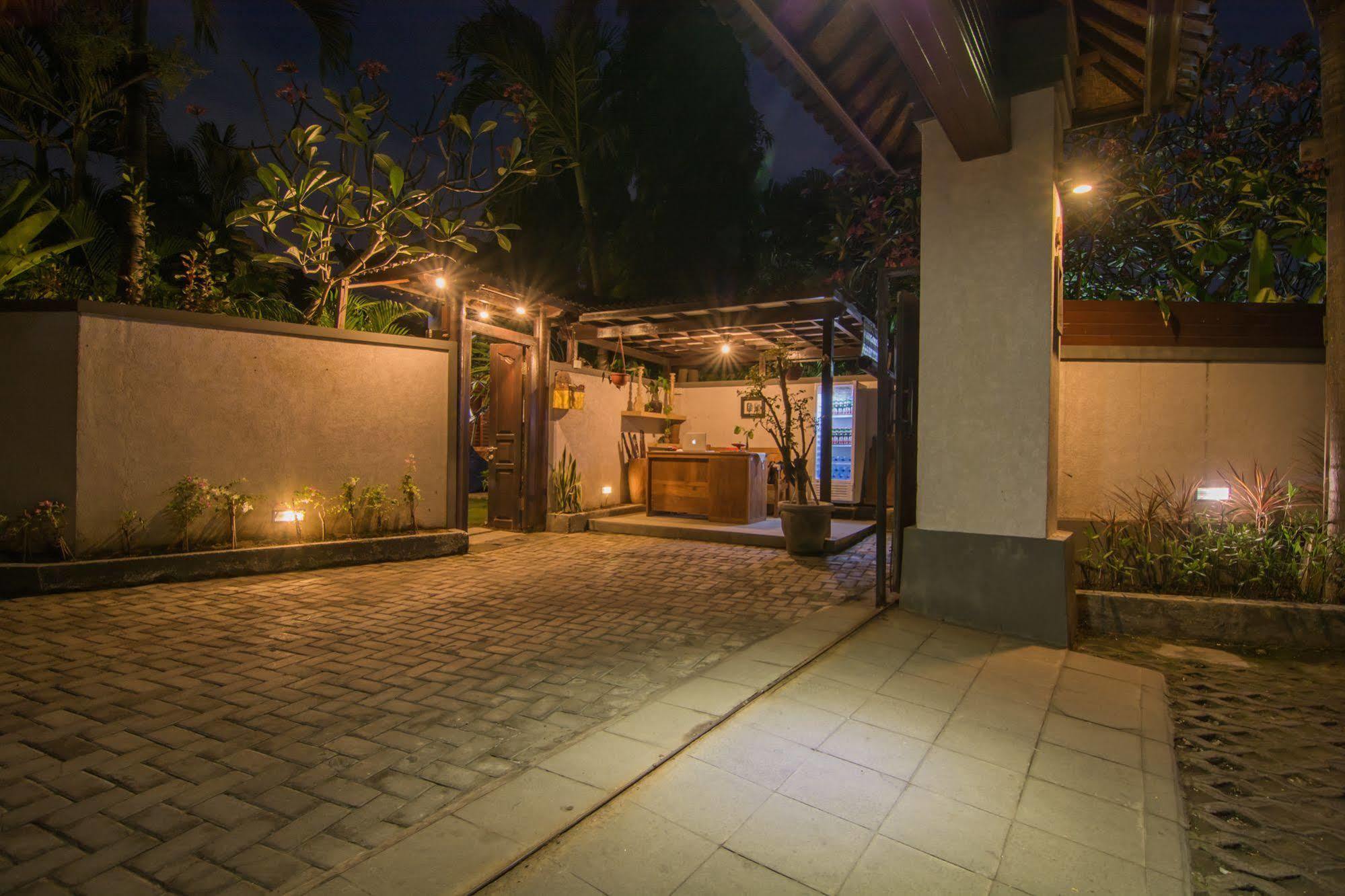 Bed and Breakfast Bale Seminyak Exteriér fotografie
